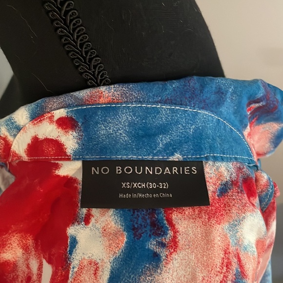 Red, white and blue button up short sleeve - Picture 4 of 4